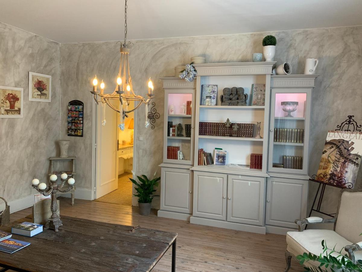 랑제 L'Ange Est Reveur B&B 외부 사진