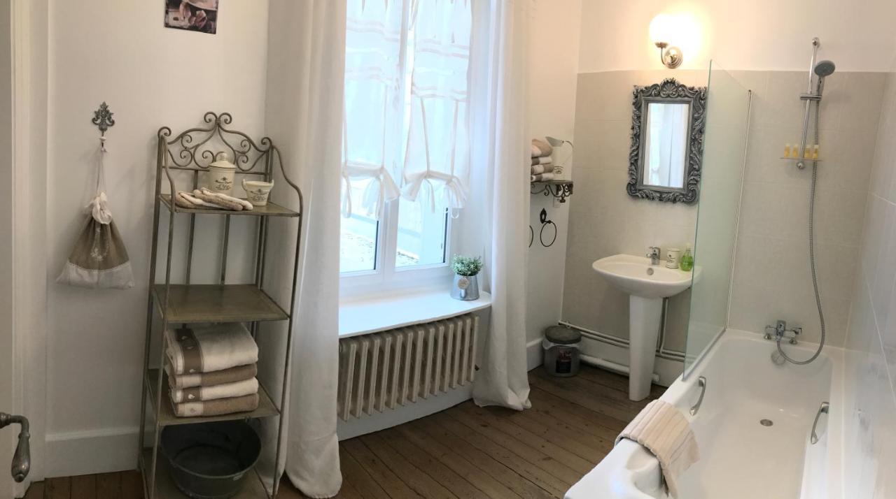 랑제 L'Ange Est Reveur B&B 외부 사진